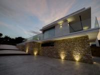 exterior left front view at sunset - Costa Brava Overlook - Ballard & Mensua Architecture