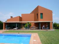 backyard pool view - the red house - Ballard & Mensua Architecture
