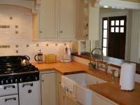 Enrico-Easton - waterfront cottage renovation - farmhouse sink