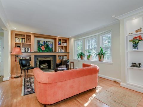 view of the living room towards the fireplace - The Shire of Spring Valley - Ballard & Mensua
