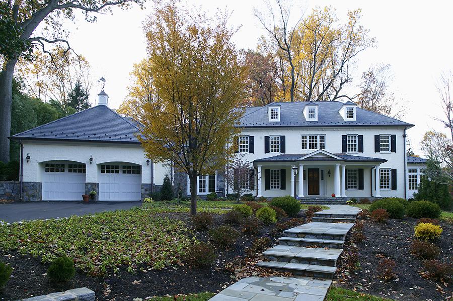 Front left exterior of a Frank Bell project off Selkirk Dr