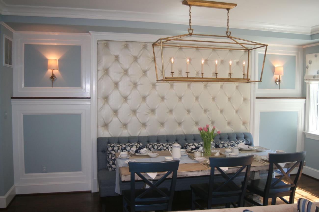 breakfast nook - McLean waterfront - Graham project