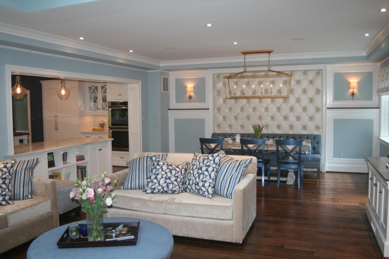 family room towards breakfast nook - McLean waterfront - Graham project