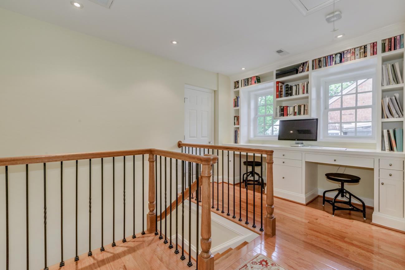 Loft with railing on the second floor - The Shire of Spring Valley - Ballard & Mensua