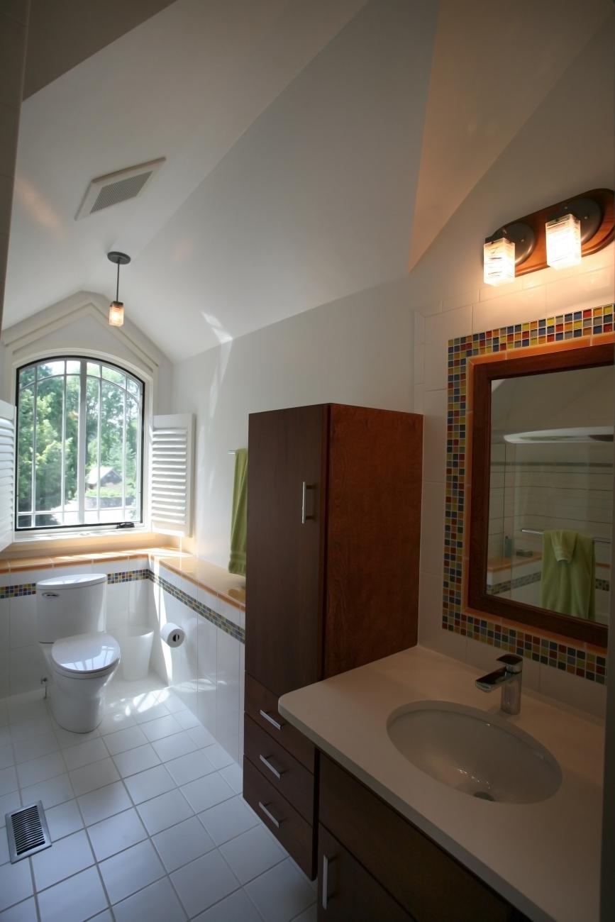 Carr project - nautical New England waterfront home - natural light bathroom