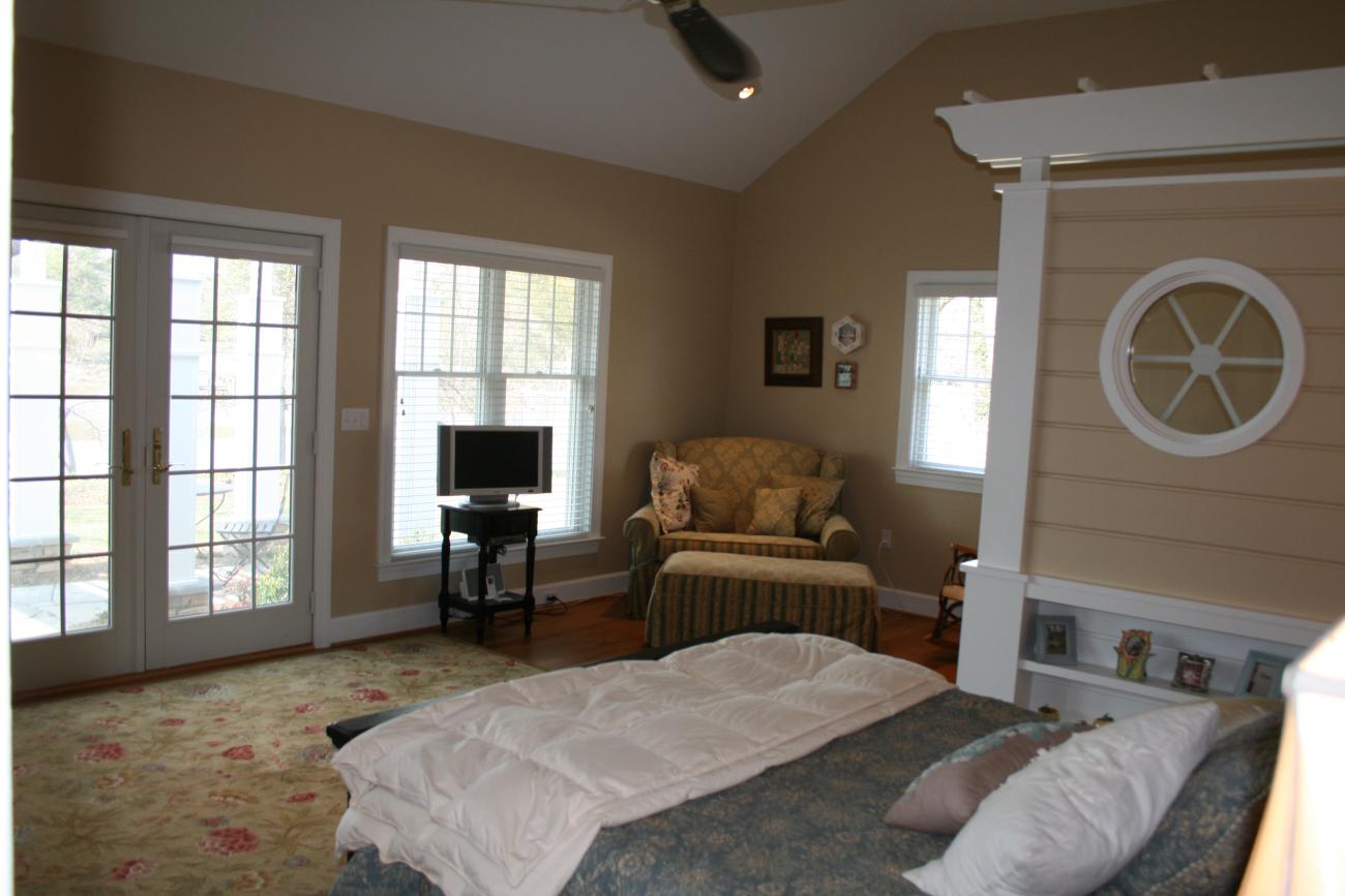 Enrico-Easton - waterfront cottage renovation - master bedroom
